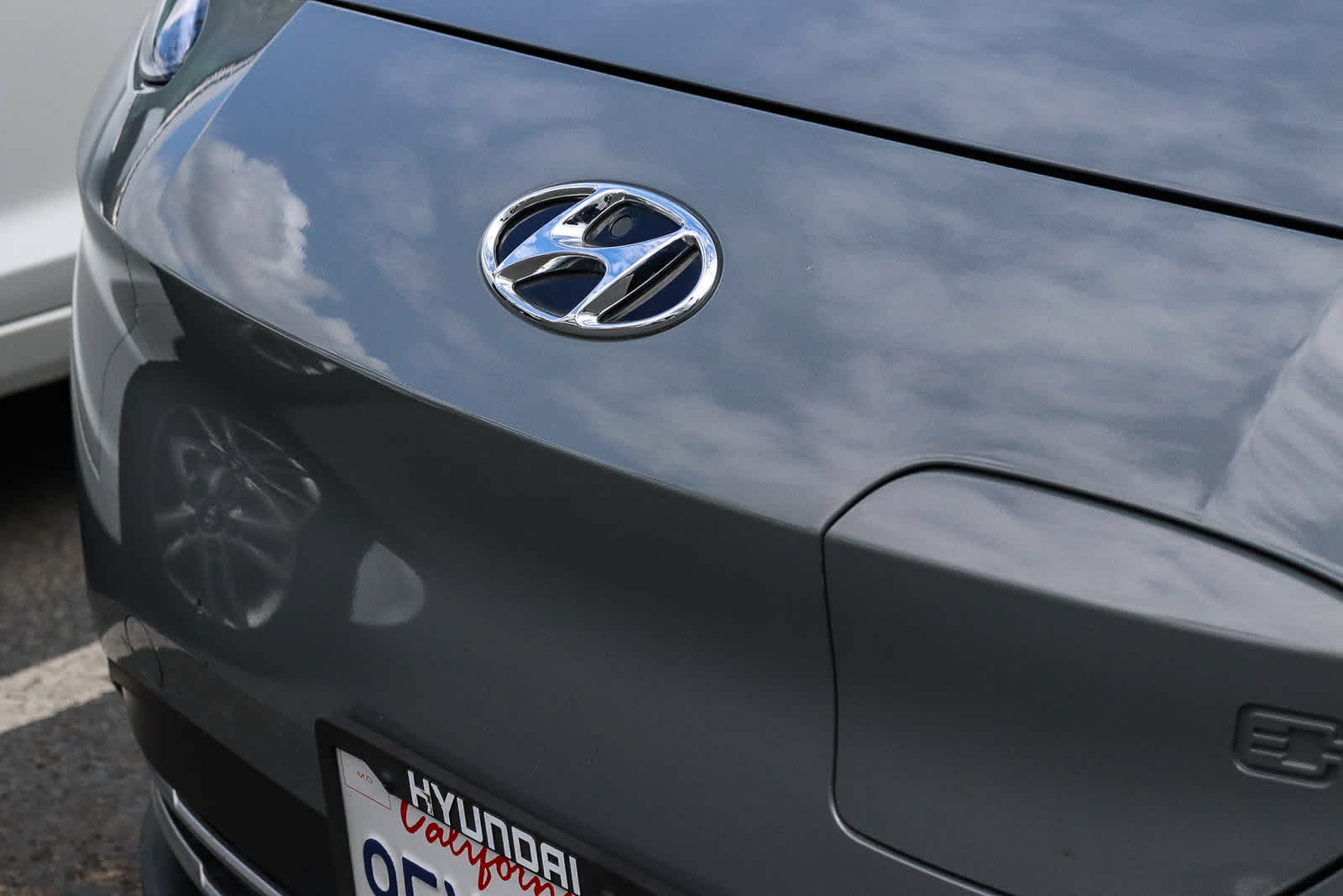 2023 Hyundai Kona Electric Limited photo 3