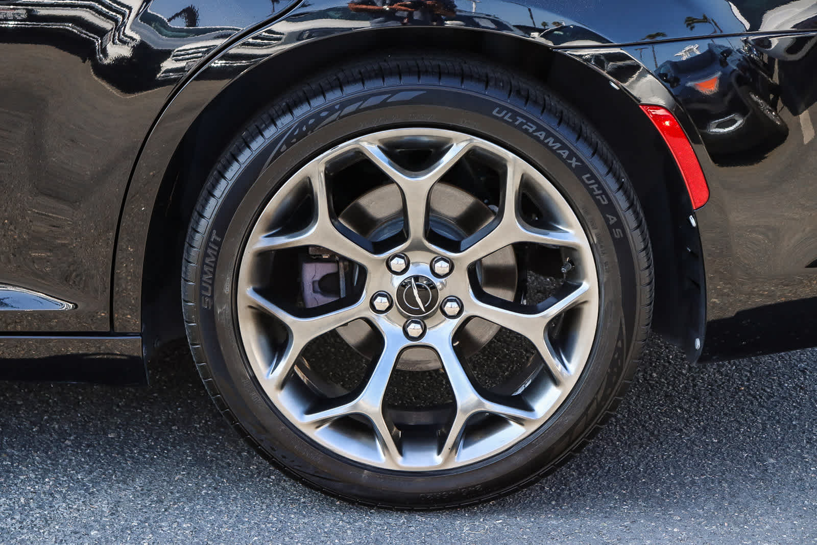 Thumbnail: 2018 Chrysler 300 - 10