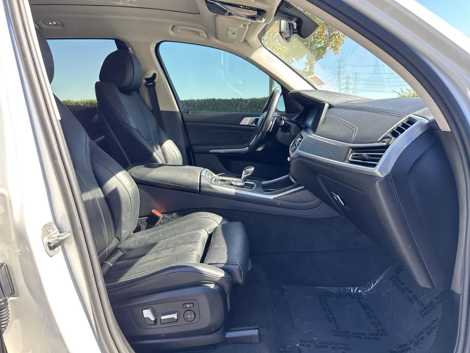 Thumbnail: 2022 BMW X7 - 42