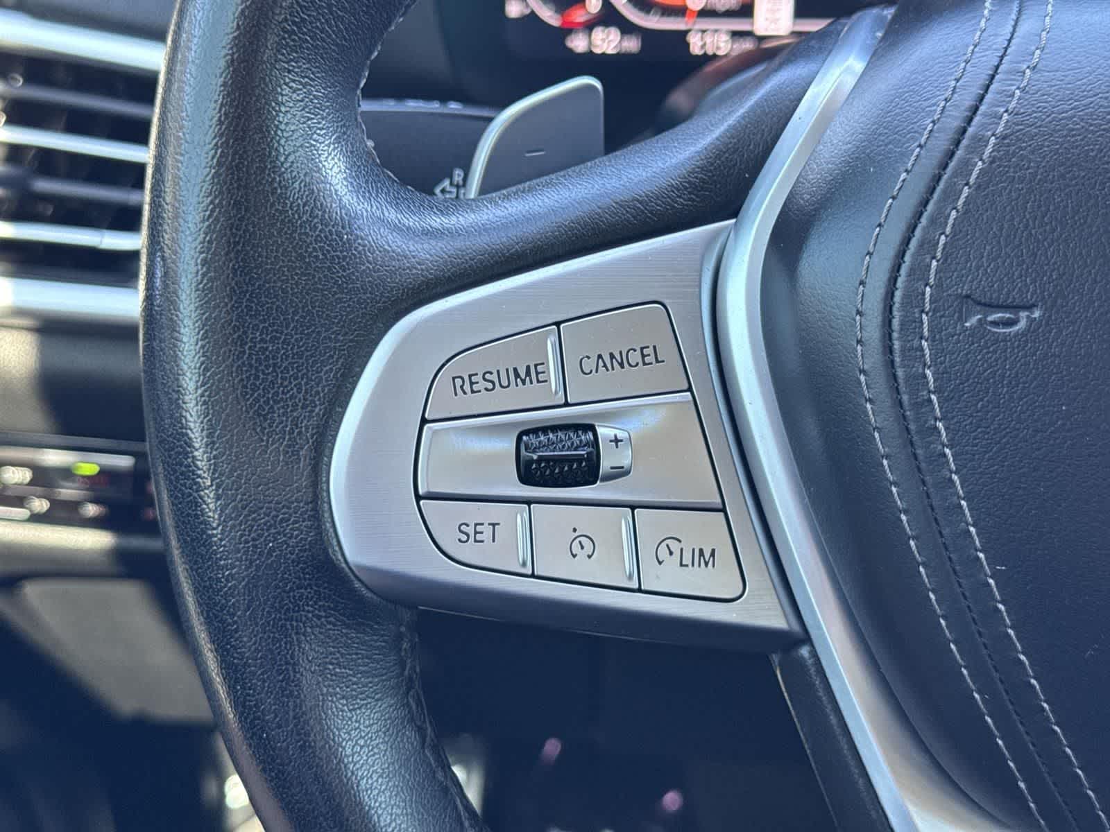 Thumbnail: 2022 BMW X7 - 11