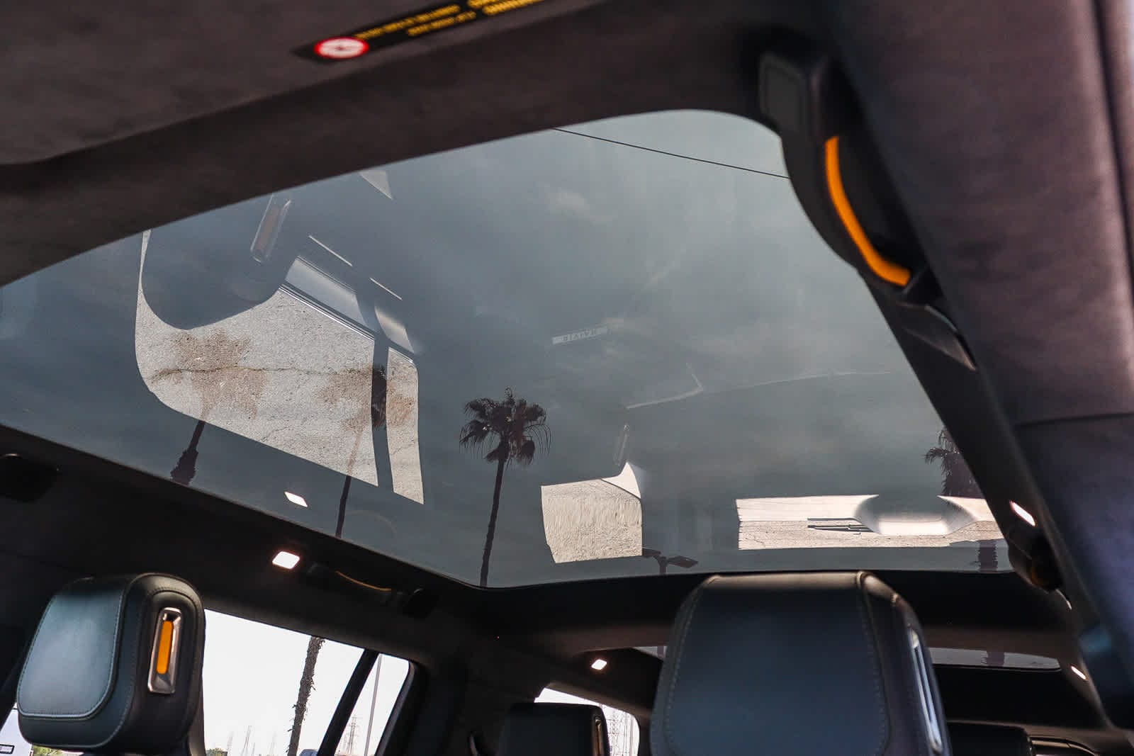 Thumbnail: 2023 Rivian R1S - 33