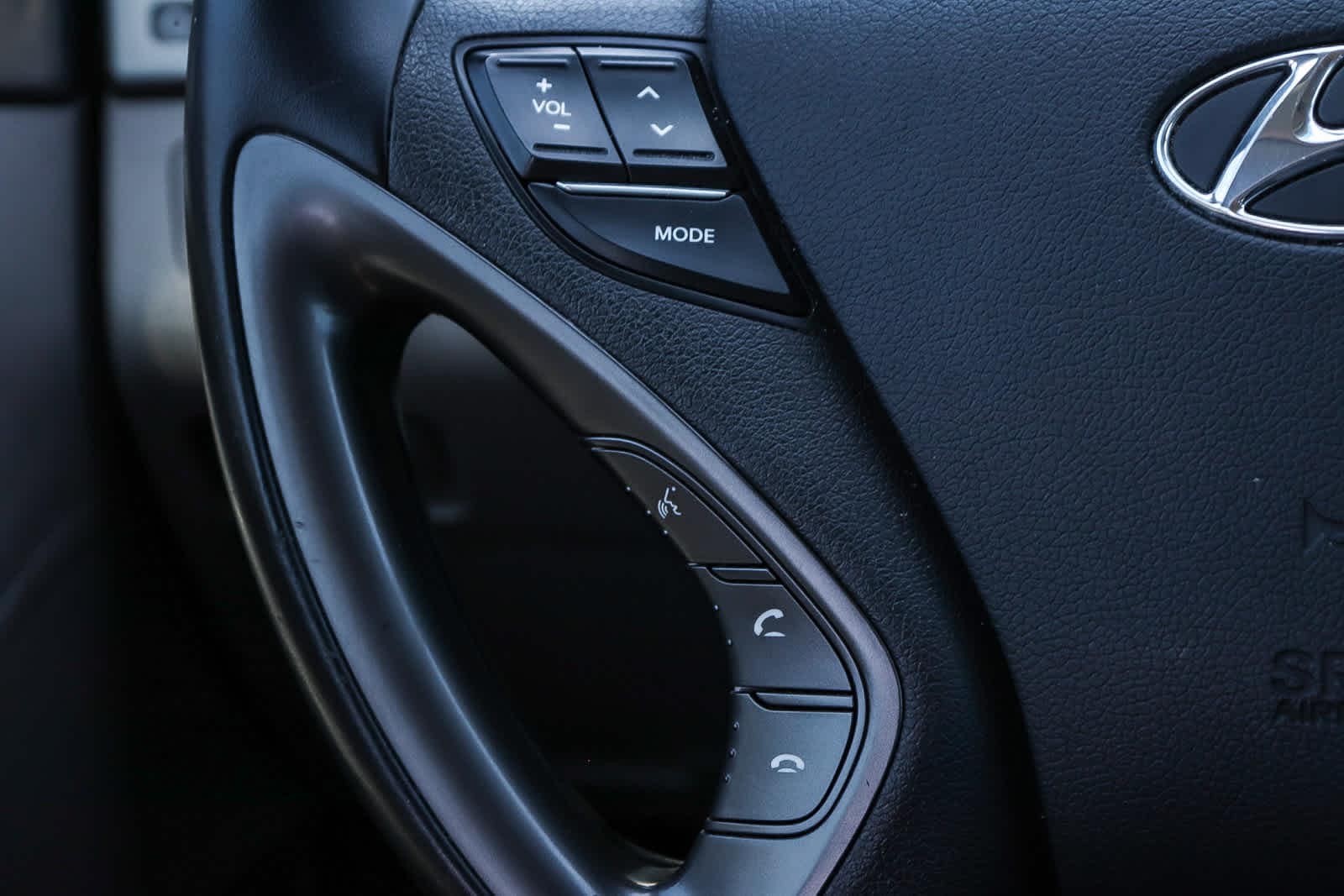 Thumbnail: 2015 Hyundai Sonata - 18