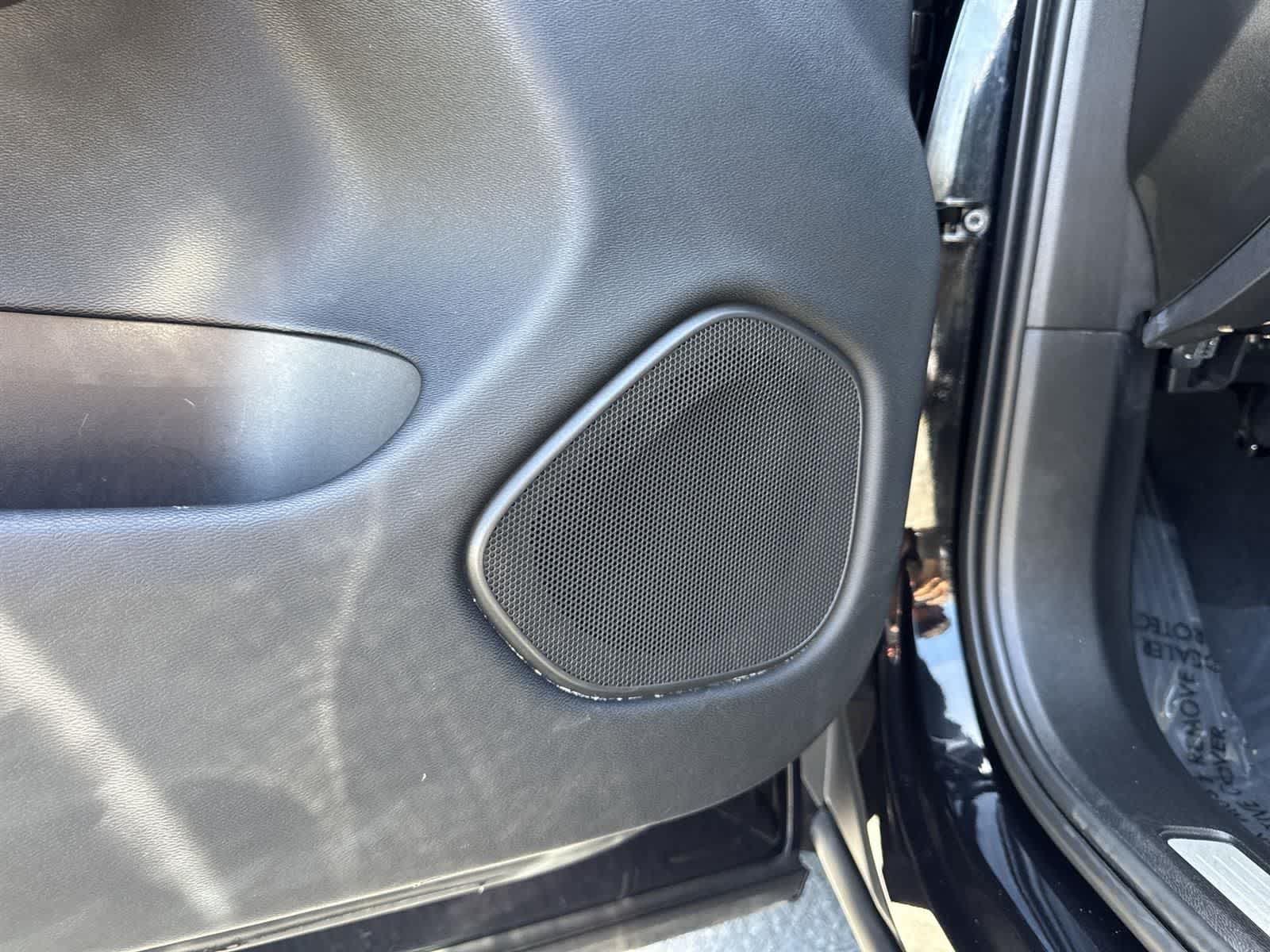 Thumbnail: 2023 Volvo XC60 - 21