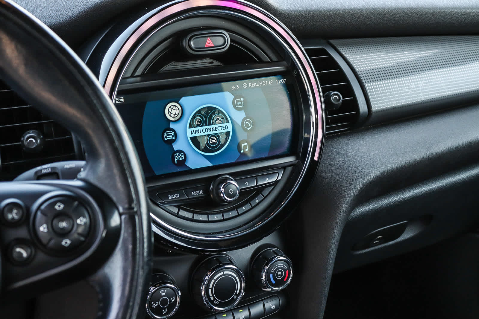 Thumbnail: 2019 MINI Cooper - 17