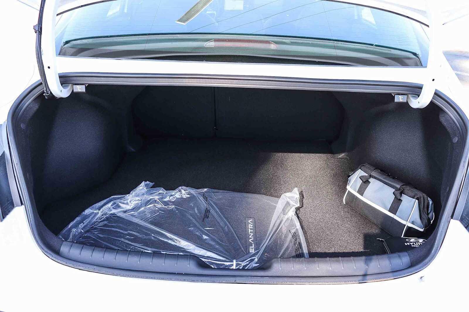 Thumbnail: 2025 Hyundai Elantra - 13