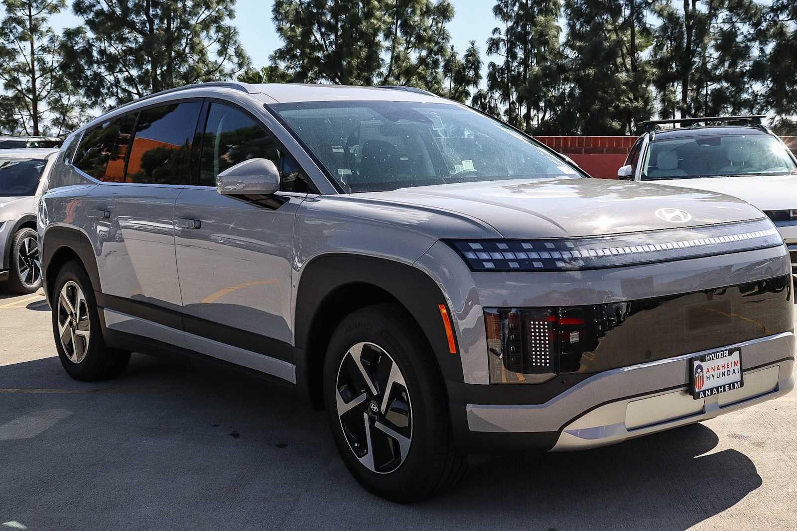 Thumbnail: 2026 Hyundai Ioniq - 3