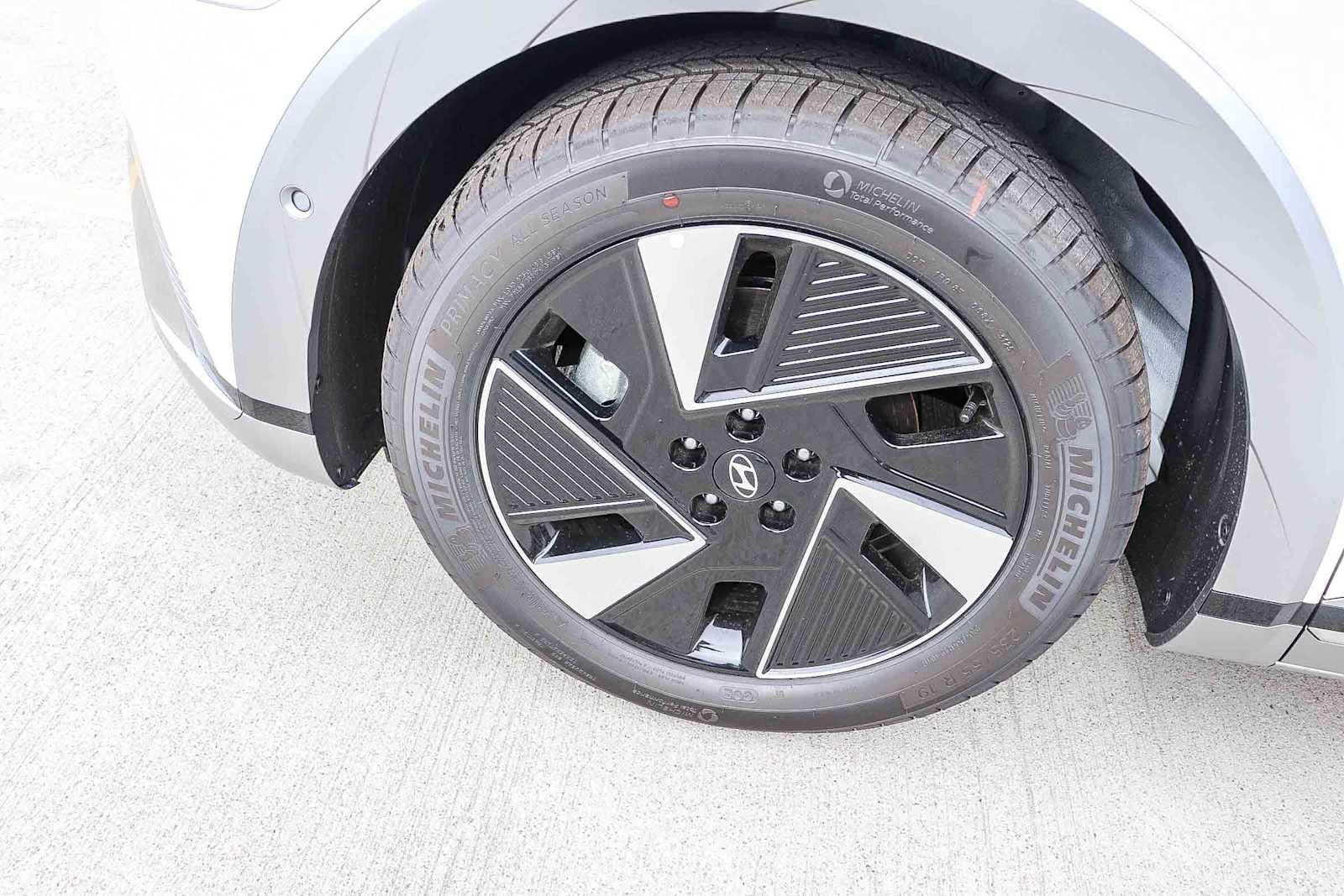 Thumbnail: 2026 Hyundai Ioniq 5 - 12