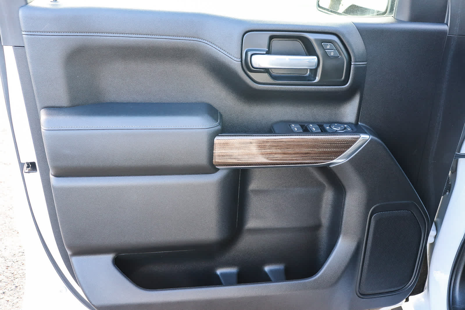 Thumbnail: 2021 Chevrolet Silverado 1500 - 16