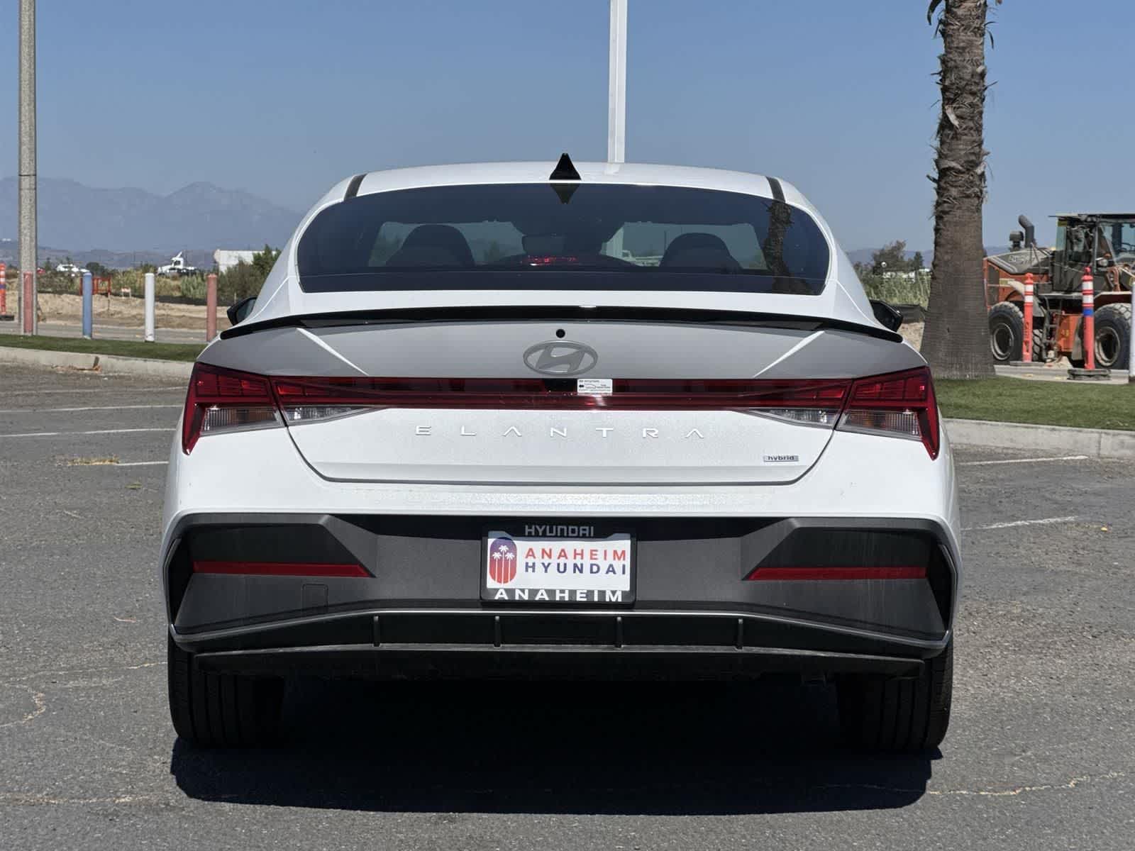 Thumbnail: 2025 Hyundai Elantra - 4