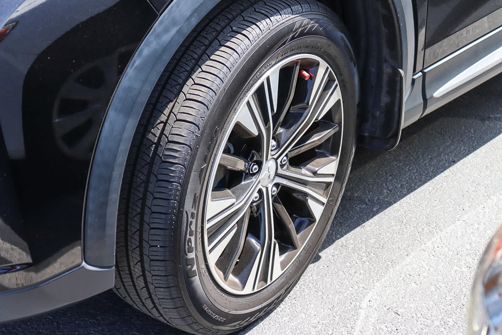 Thumbnail: 2019 Mitsubishi Eclipse Cross - 4