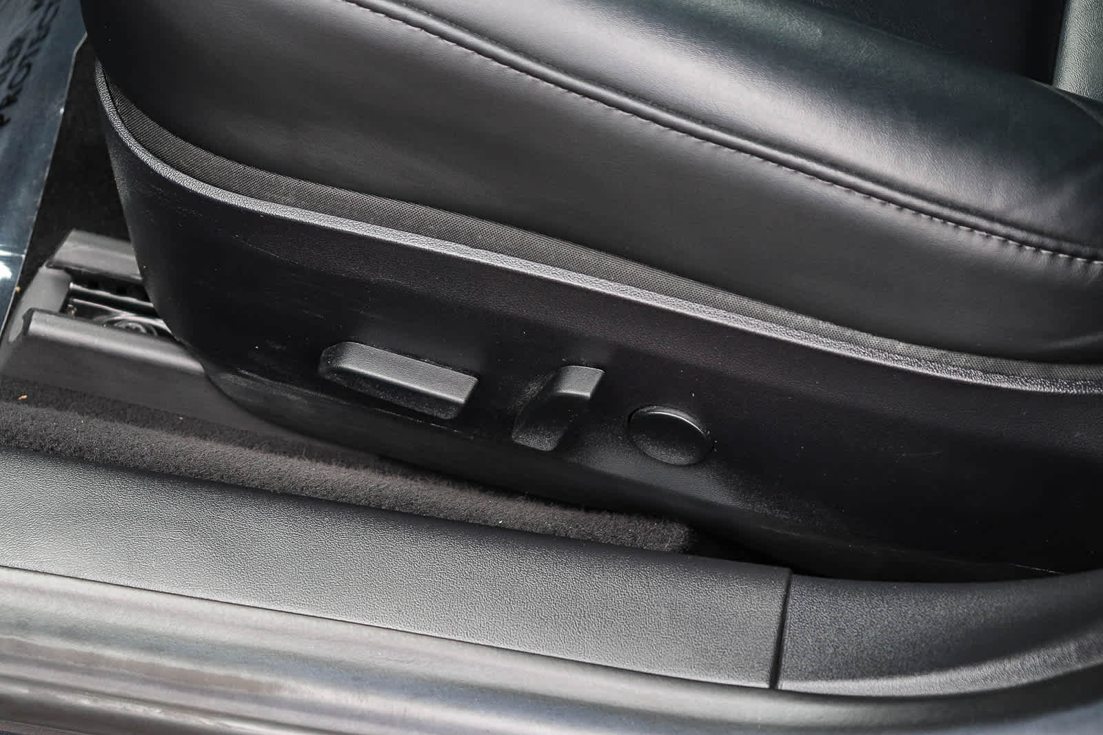 Thumbnail: 2018 Tesla Model 3 - 21