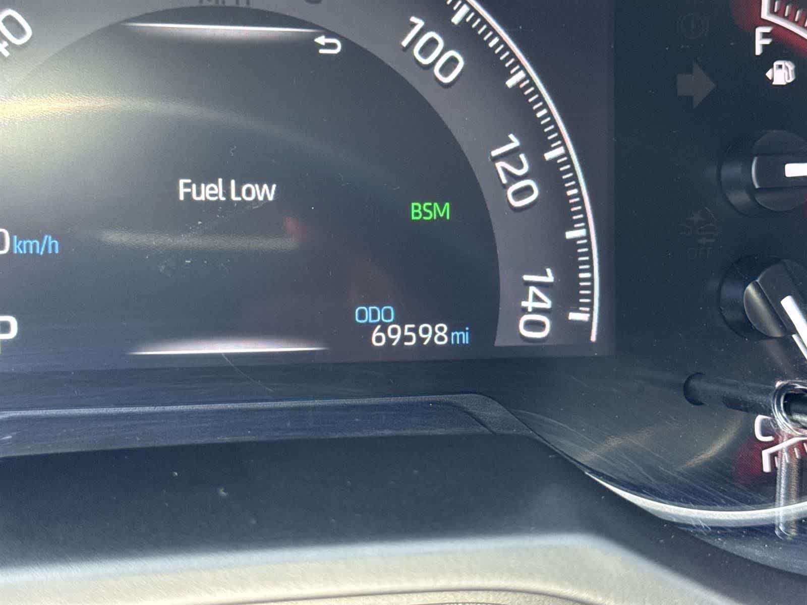 Thumbnail: 2023 Toyota RAV4 - 17