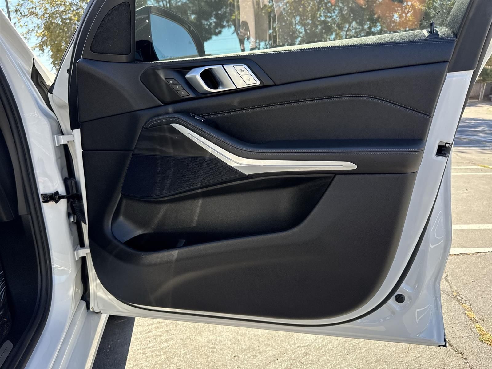Thumbnail: 2022 BMW X7 - 41