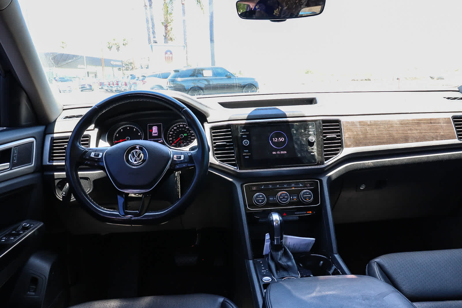 Thumbnail: 2018 Volkswagen Atlas - 18