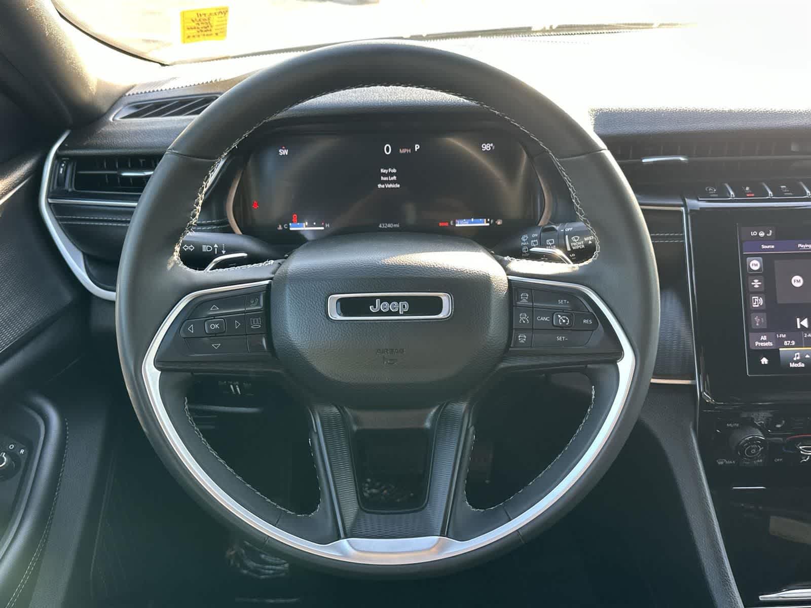 Thumbnail: 2024 Jeep Grand Cherokee L - 9