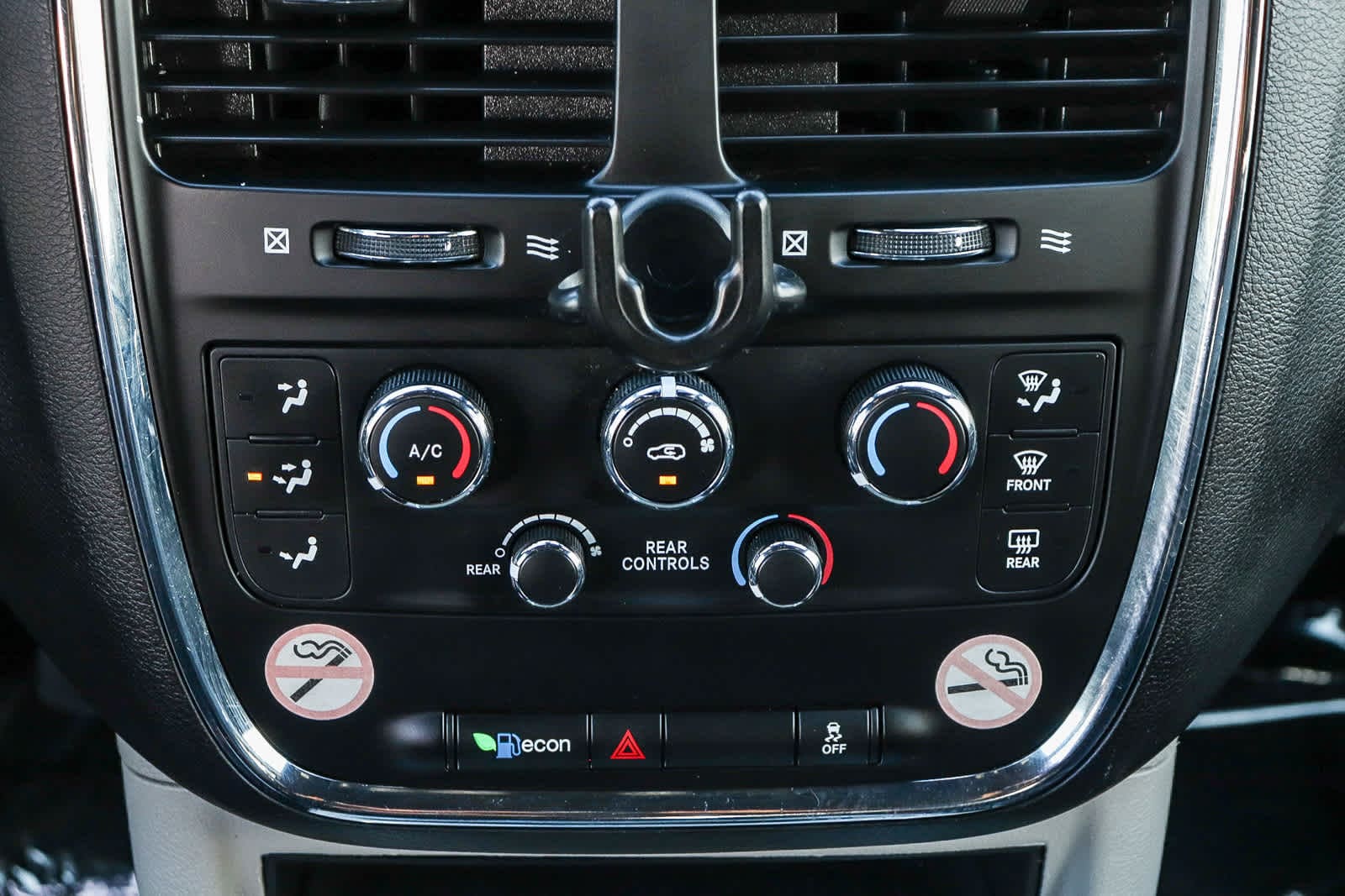 Thumbnail: 2019 Dodge Grand Caravan - 16