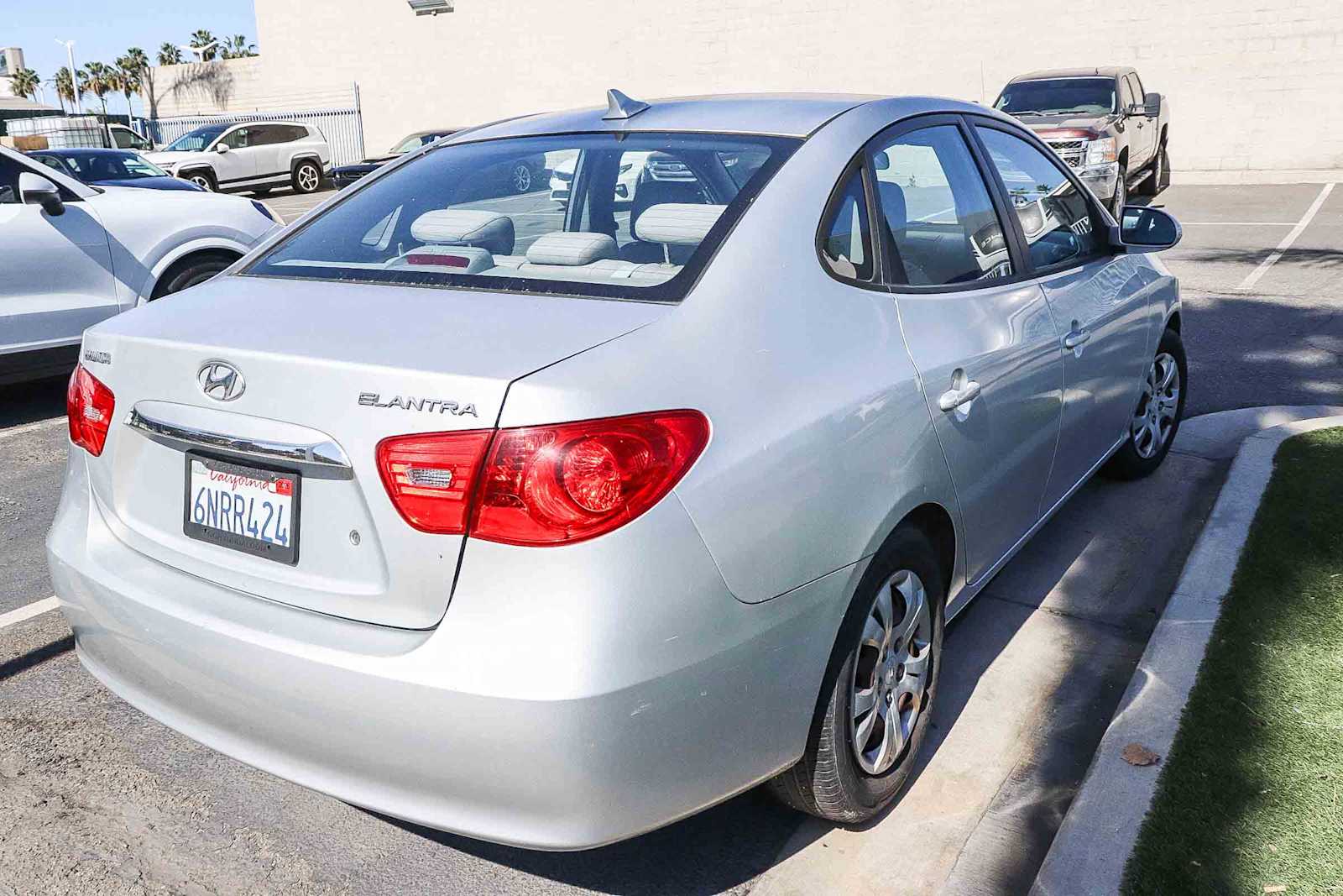 Thumbnail: 2010 Hyundai Elantra - 5