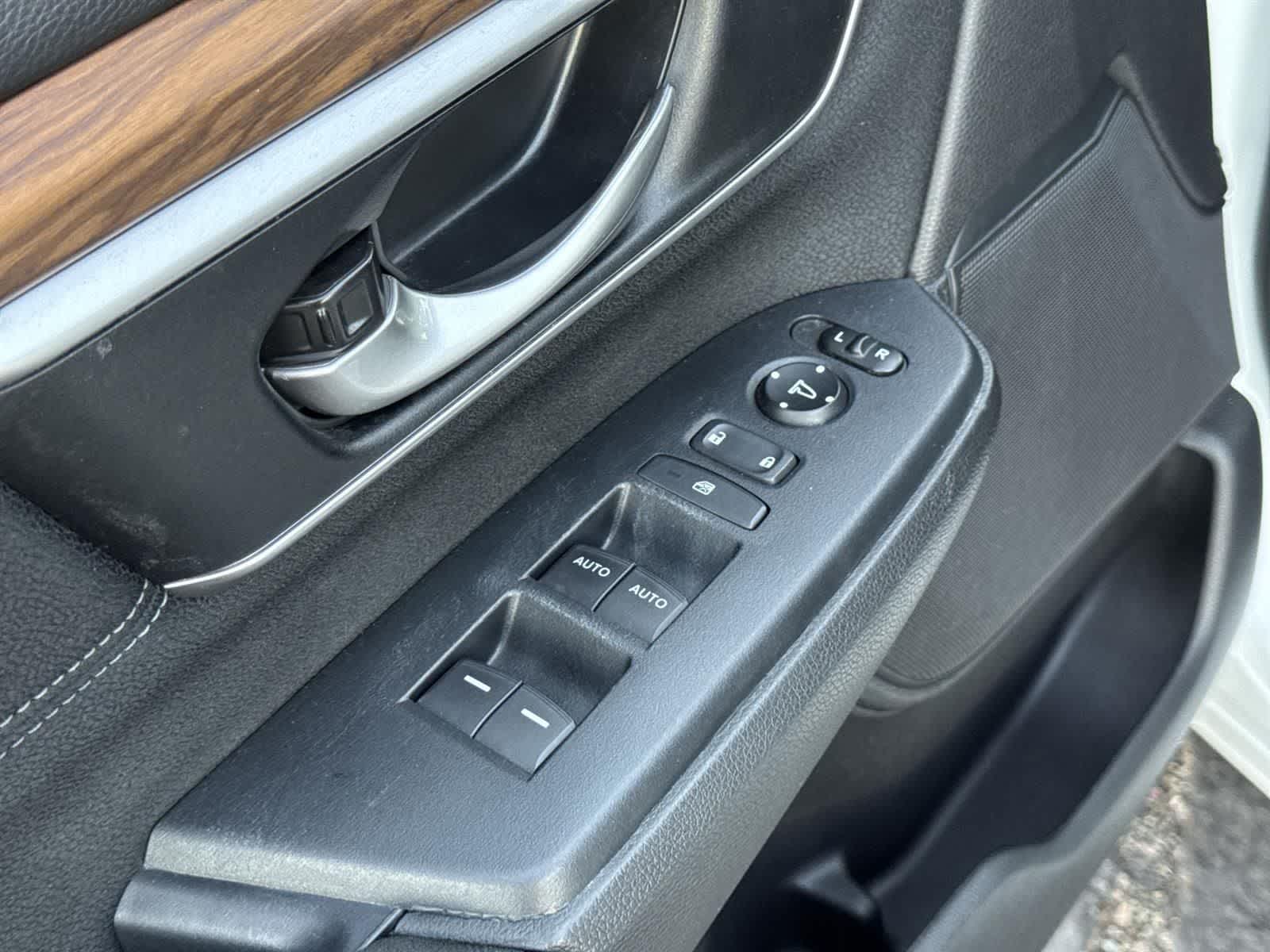 Thumbnail: 2020 Honda CR-V - 16