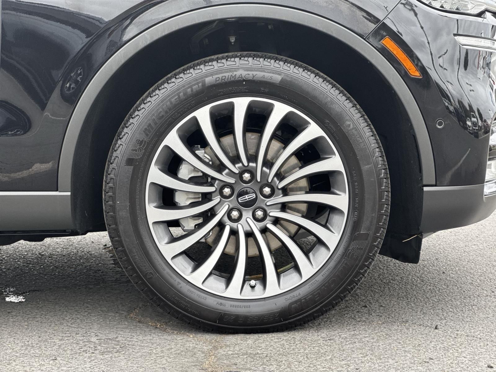 Thumbnail: 2023 Lincoln Aviator - 44
