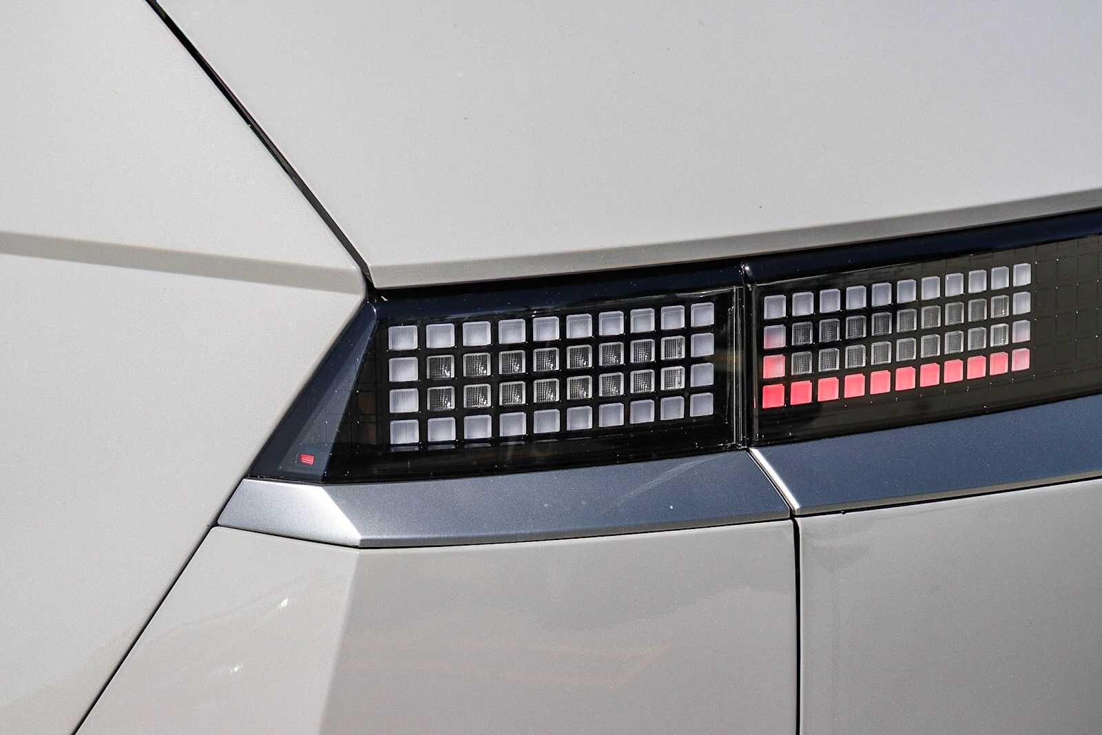 Thumbnail: 2026 Hyundai Ioniq 5 - 9