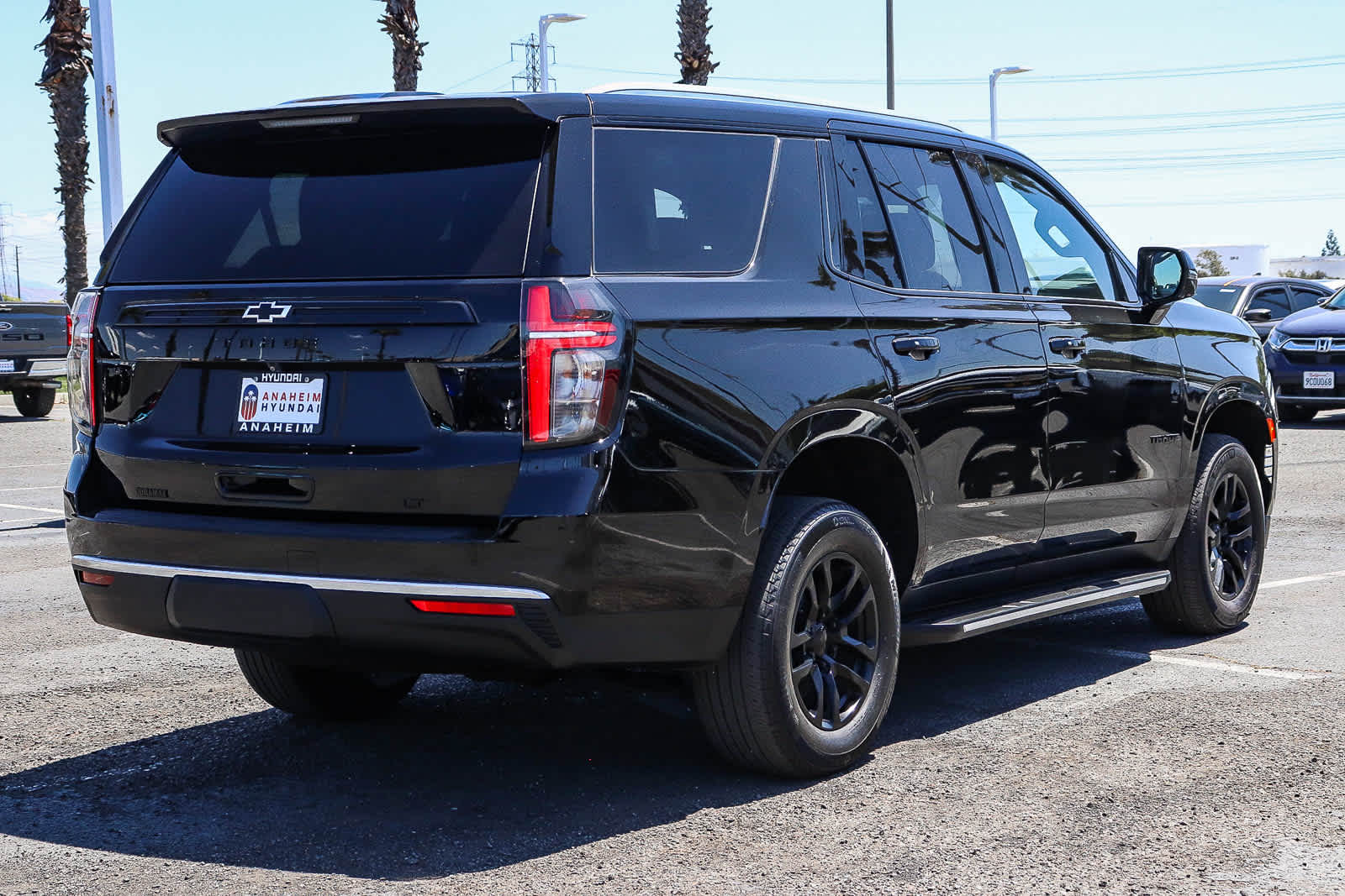 Thumbnail: 2024 Chevrolet Tahoe - 3