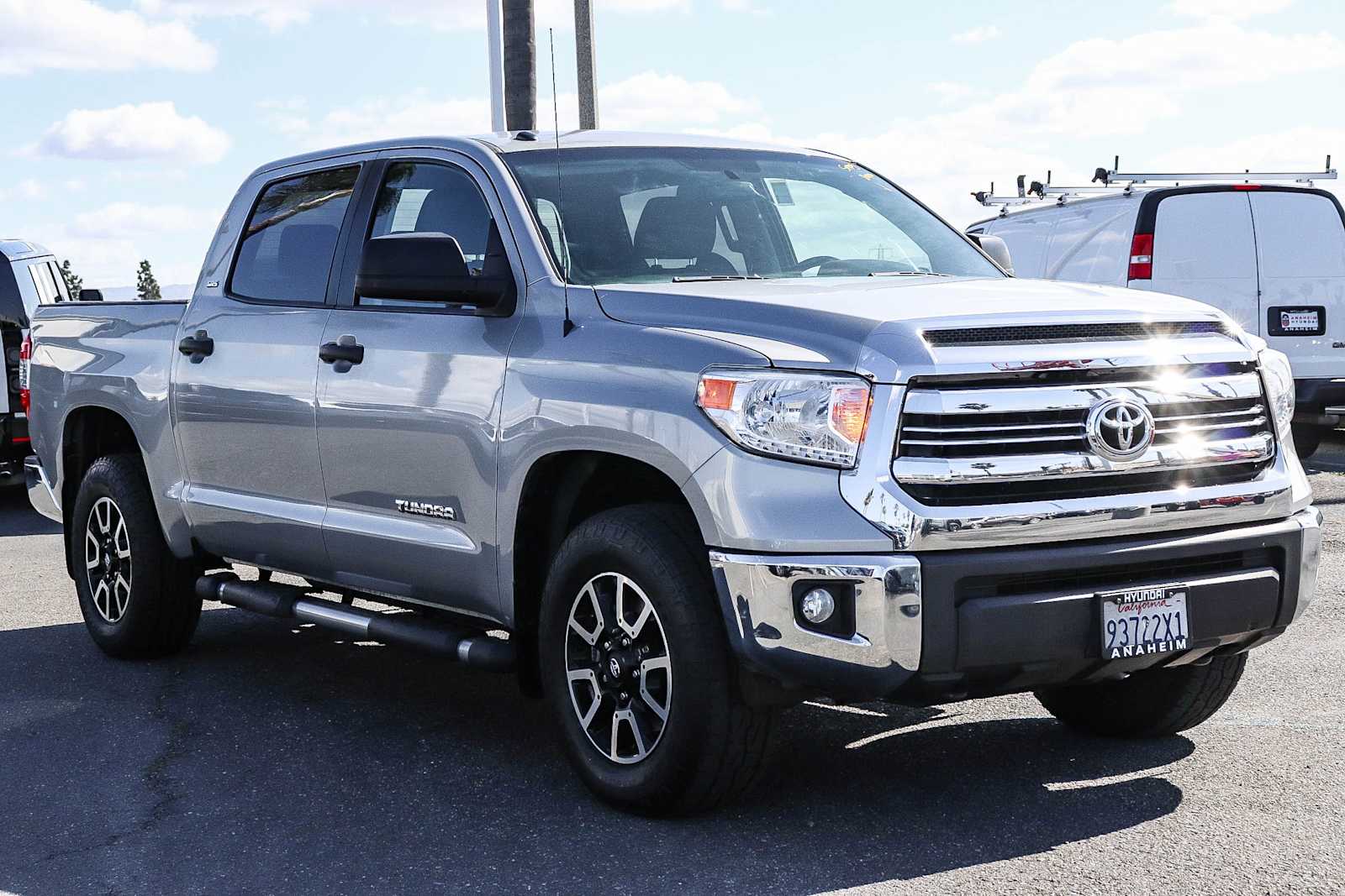 Thumbnail: 2016 Toyota Tundra - 3