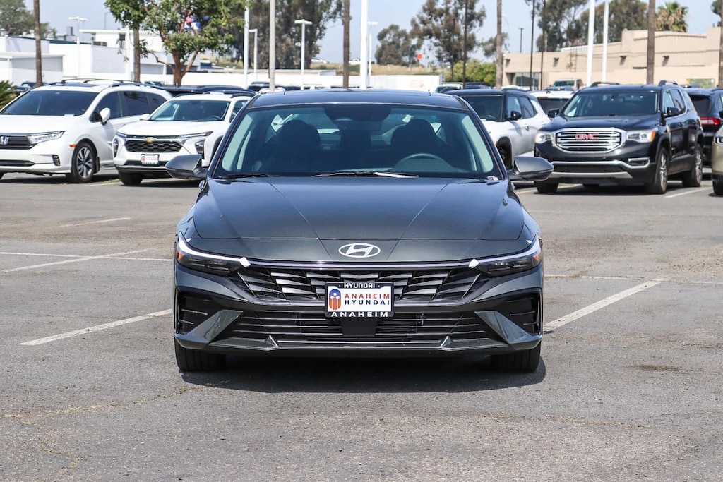 New 2026 Hyundai Elantra Hybrid Limited Sedan