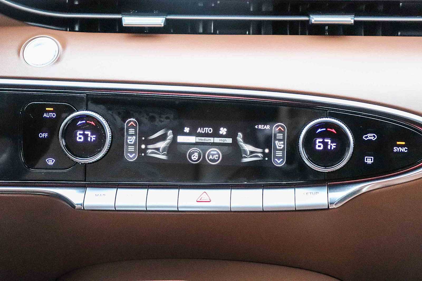 Thumbnail: 2023 Genesis GV70 - 16