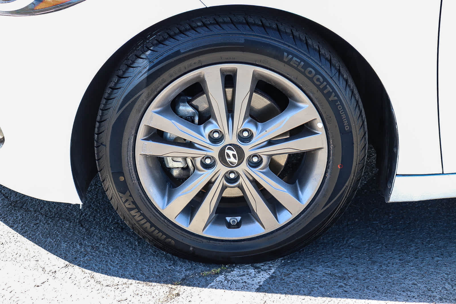 Thumbnail: 2017 Hyundai Elantra - 11