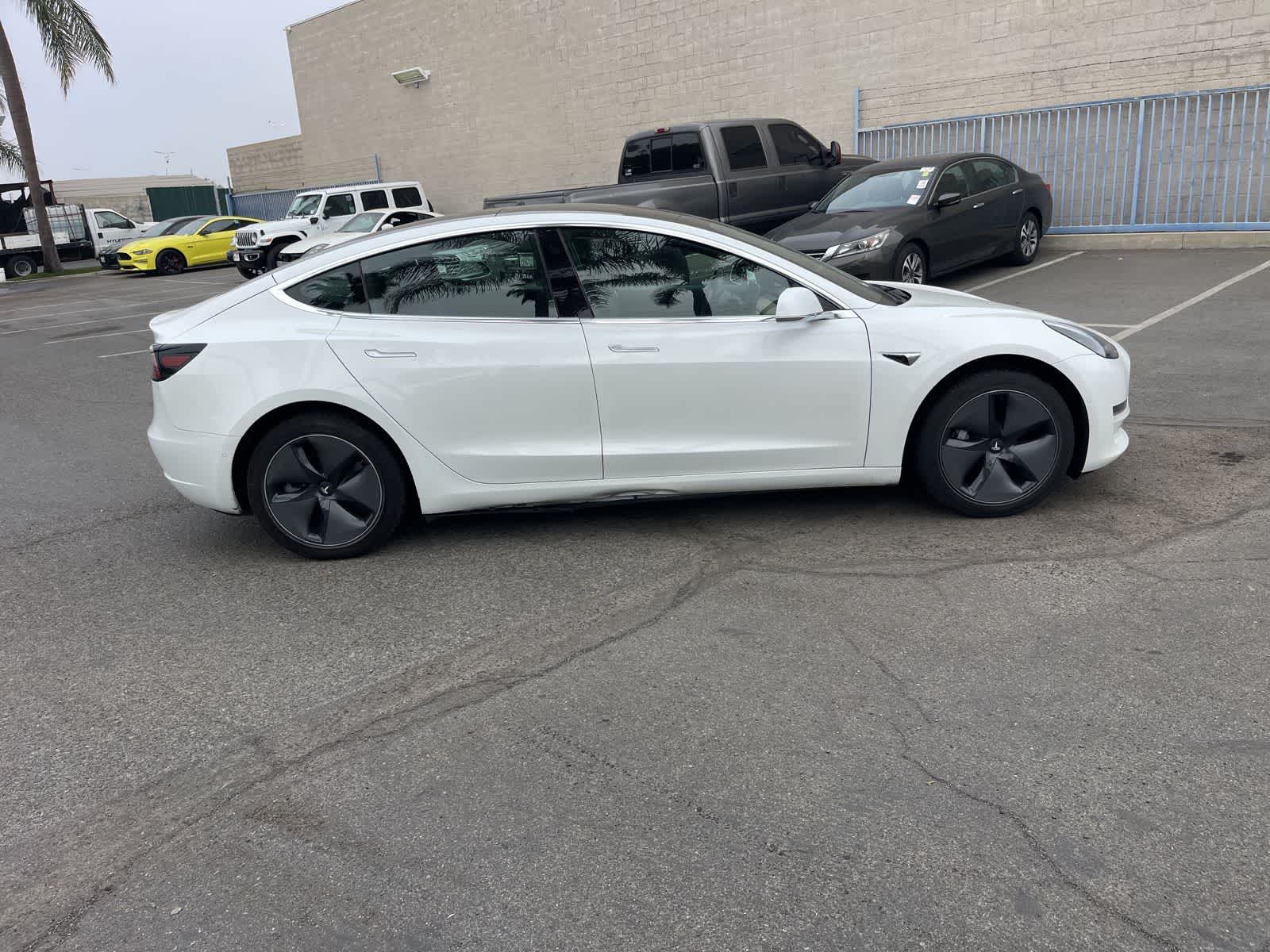 2020 Tesla Model 3 photo 2
