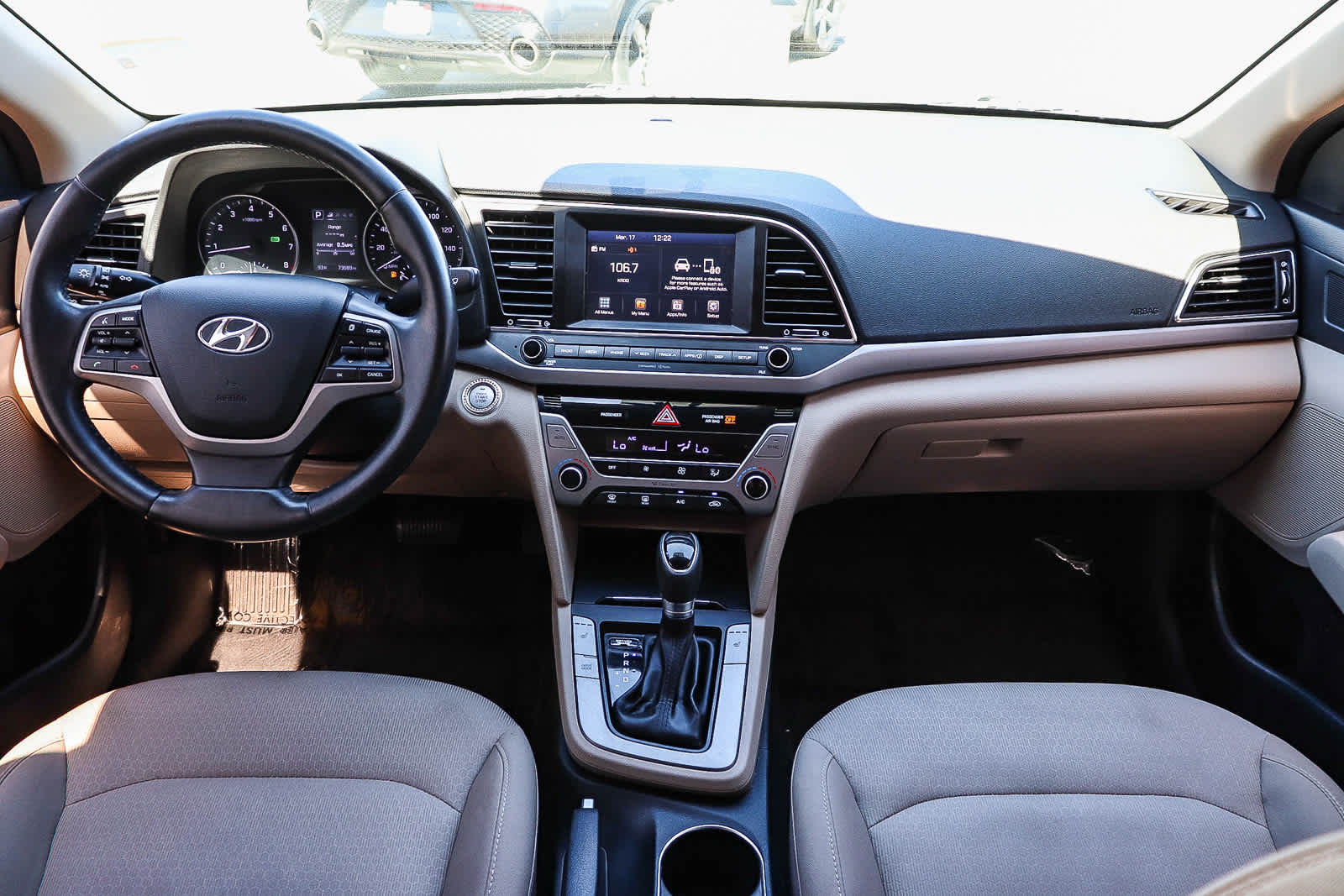 Thumbnail: 2017 Hyundai Elantra - 12