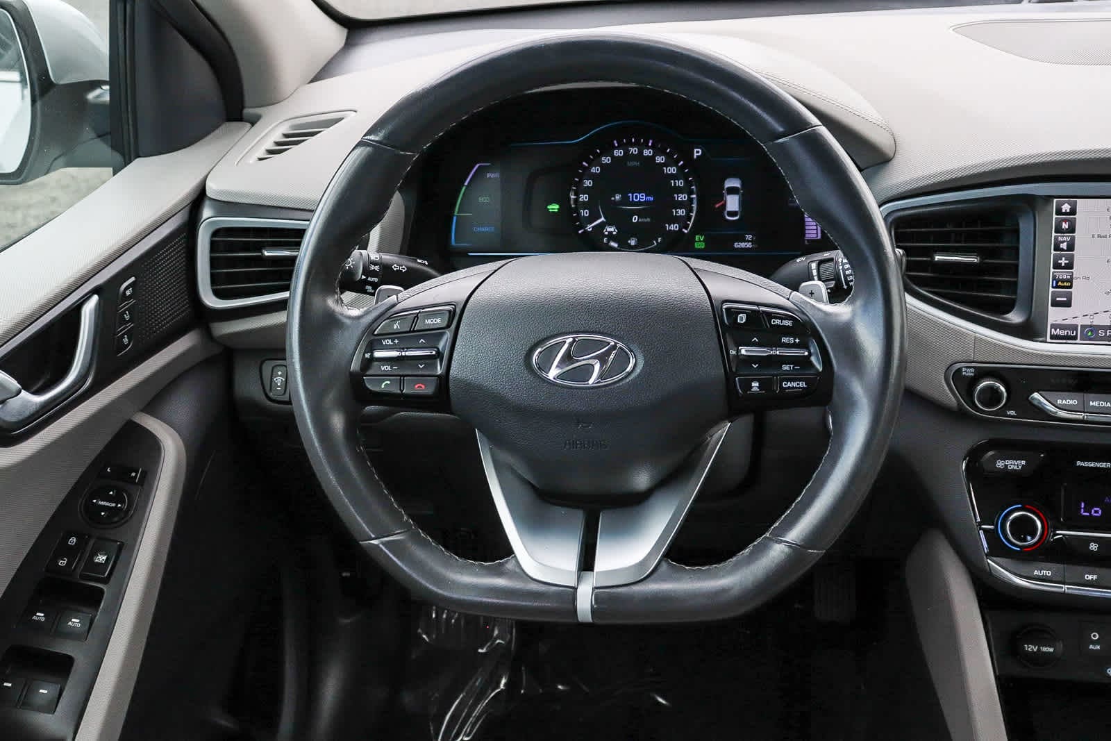 Thumbnail: 2019 Hyundai Ioniq - 17