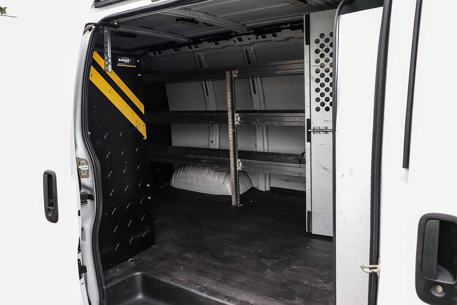 Thumbnail: 2023 GMC Savana - 29