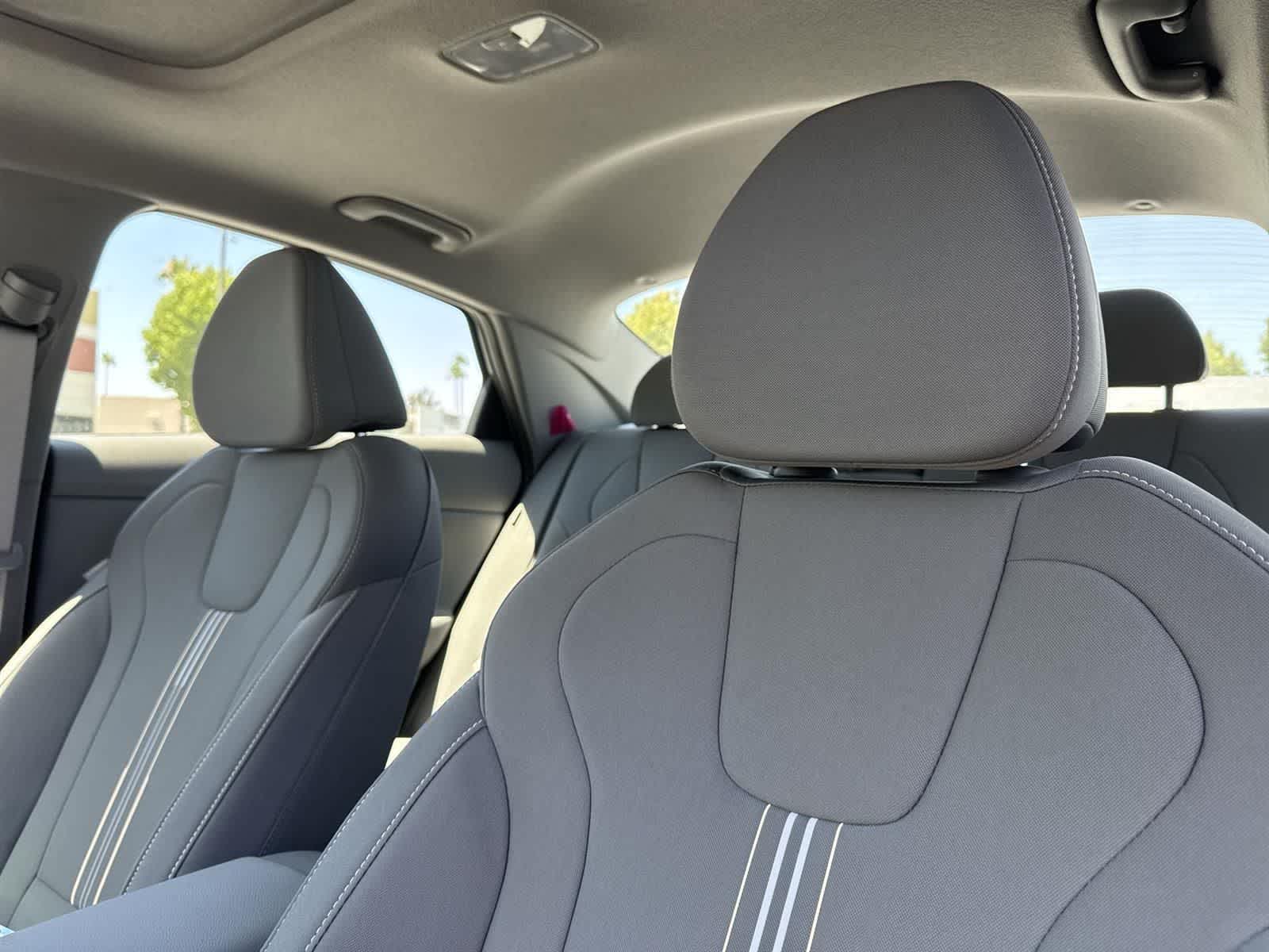 Thumbnail: 2025 Hyundai Elantra - 33