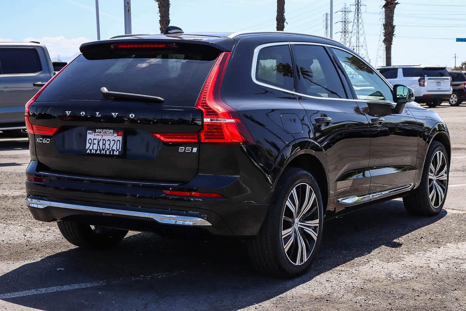 Thumbnail: 2023 Volvo XC60 - 6
