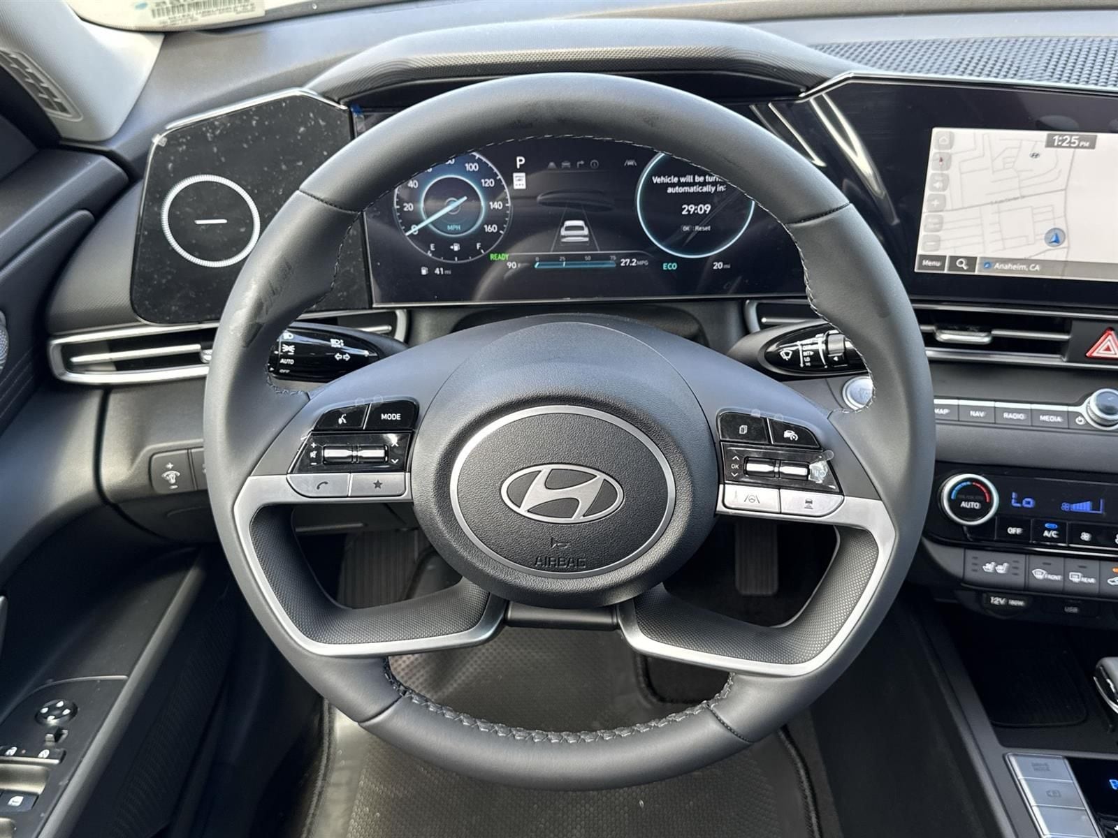 Thumbnail: 2025 Hyundai Elantra - 10