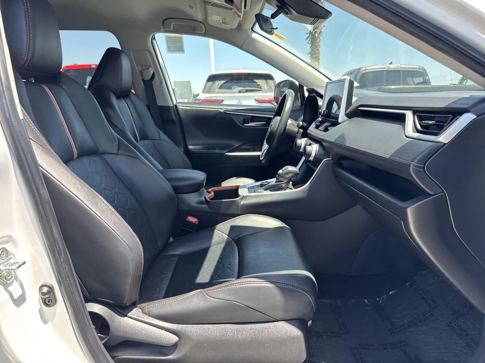 Thumbnail: 2023 Toyota RAV4 - 37