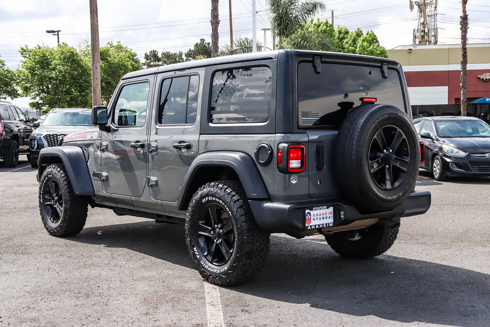 2020 Jeep Wrangler Unlimited Sport Altitude photo 3