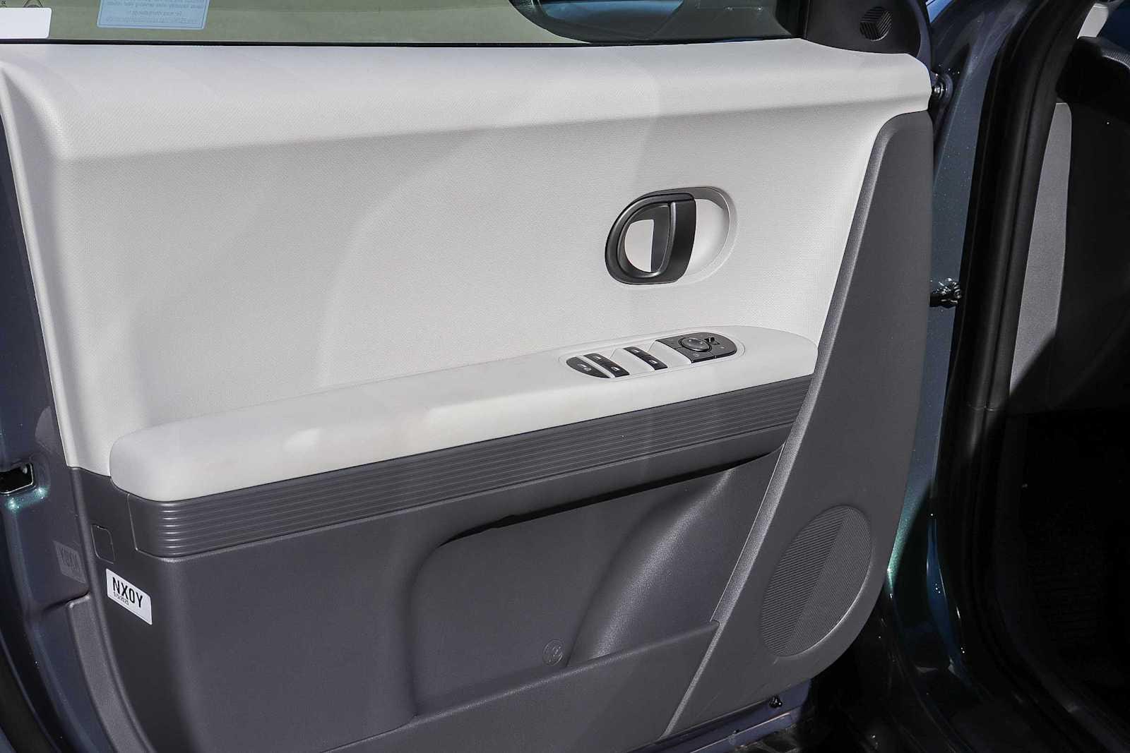 Thumbnail: 2026 Hyundai Ioniq 5 - 21