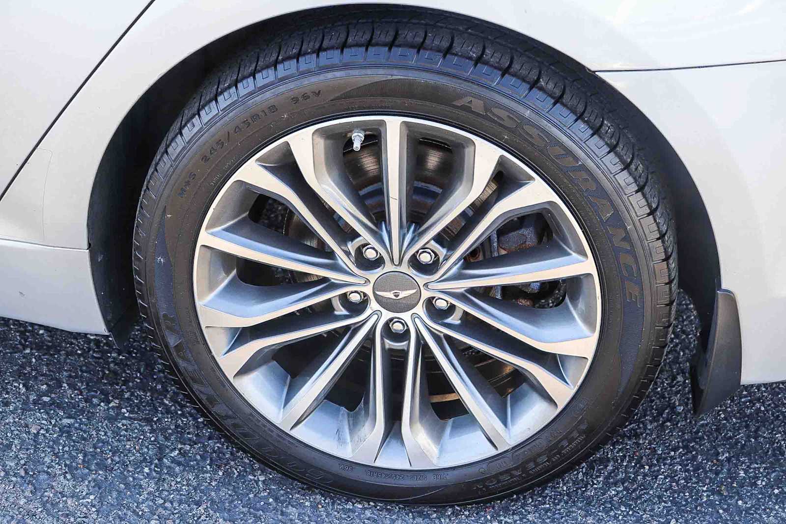 Thumbnail: 2016 Hyundai Genesis - 11