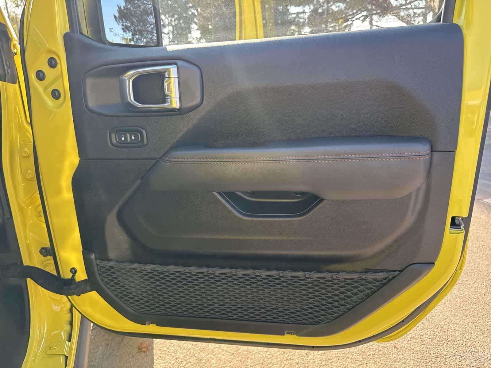 Thumbnail: 2023 Jeep Gladiator - 36