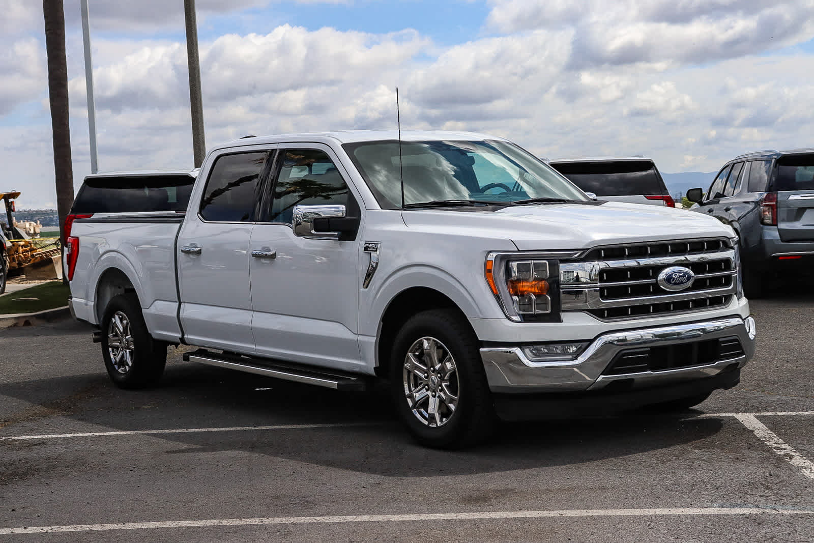 2023 Ford F-150 Lariat photo 2
