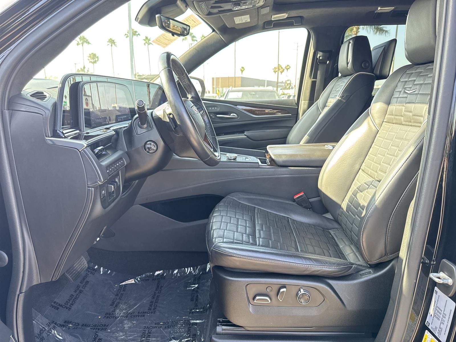 Thumbnail: 2022 Cadillac Escalade - 24