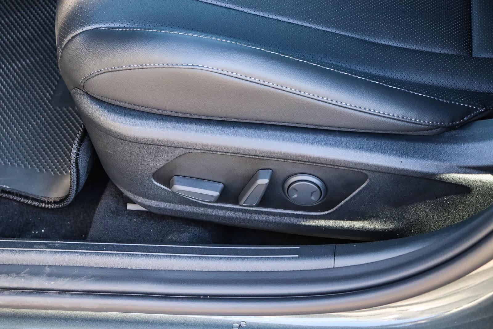 Thumbnail: 2025 Hyundai Elantra - 23