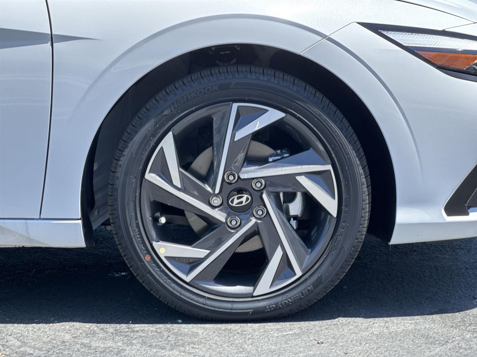 Thumbnail: 2025 Hyundai Elantra - 40