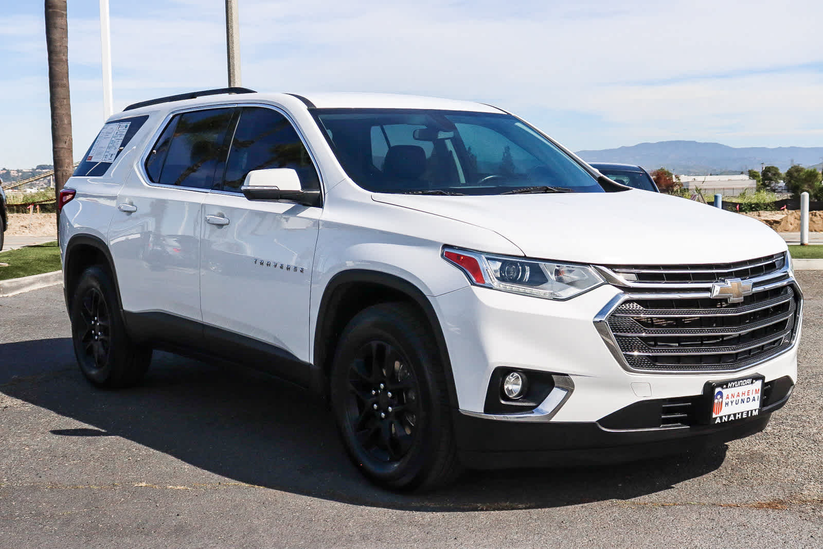 Thumbnail: 2021 Chevrolet Traverse - 3