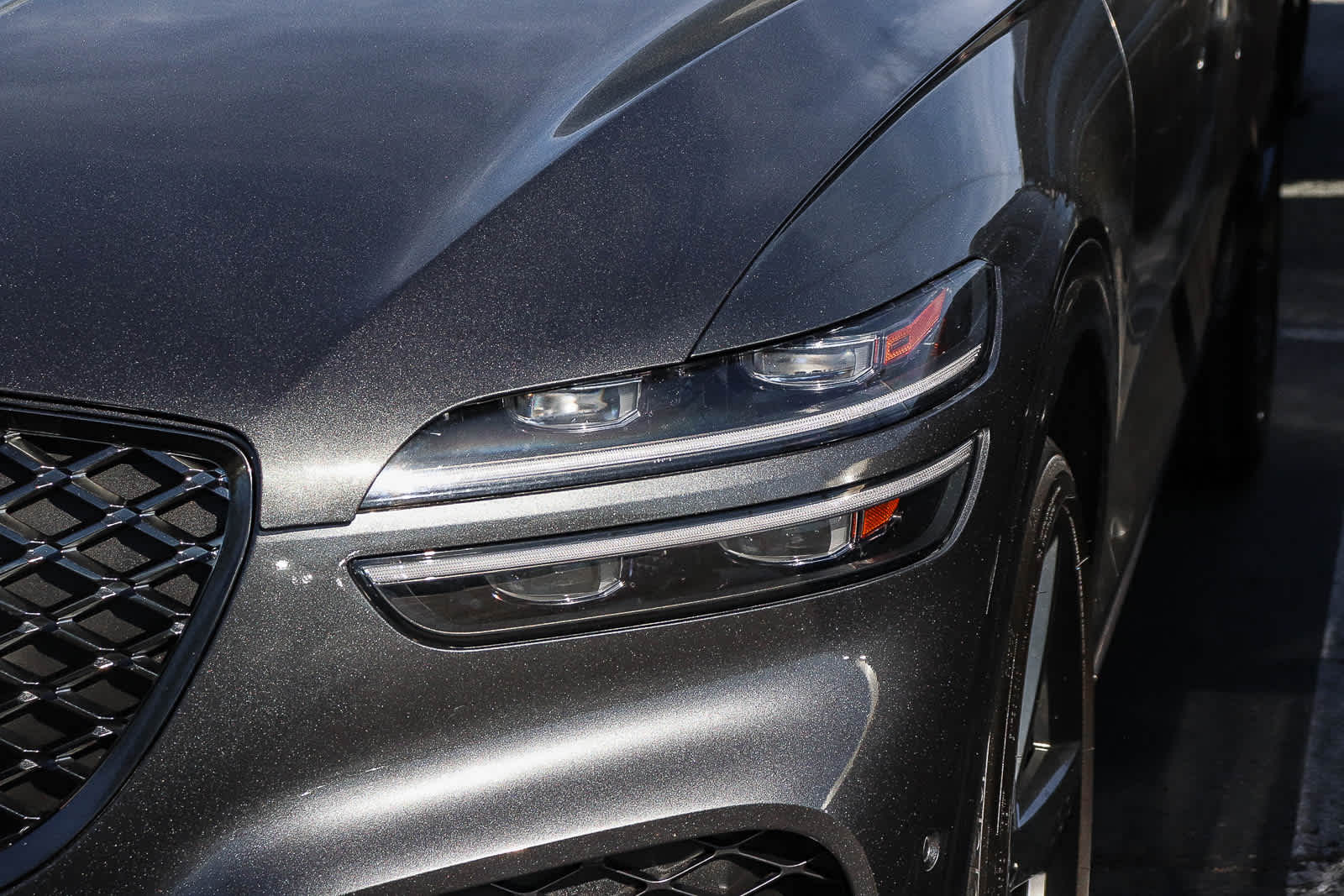 Thumbnail: 2023 Genesis GV70 - 2