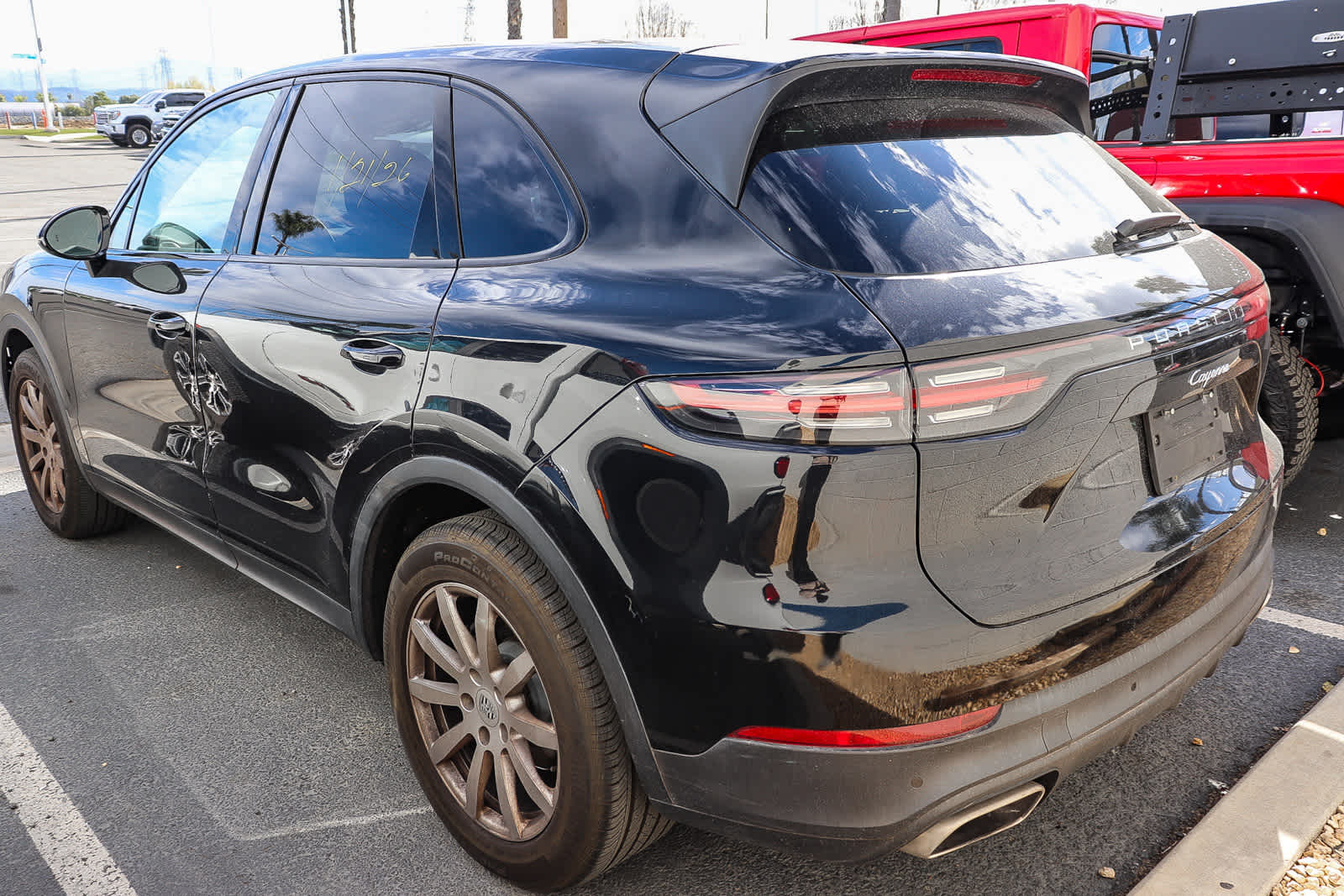 Thumbnail: 2021 Porsche Cayenne - 6