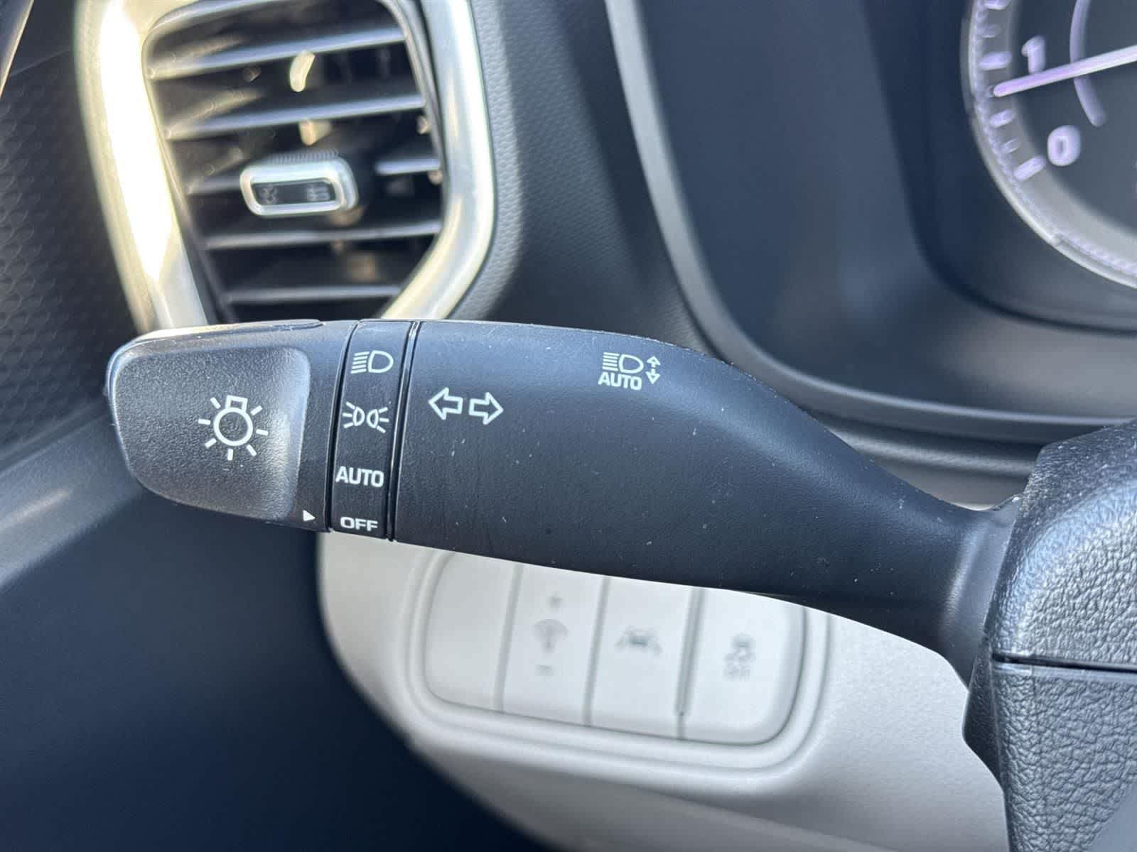 Thumbnail: 2022 Hyundai Venue - 26