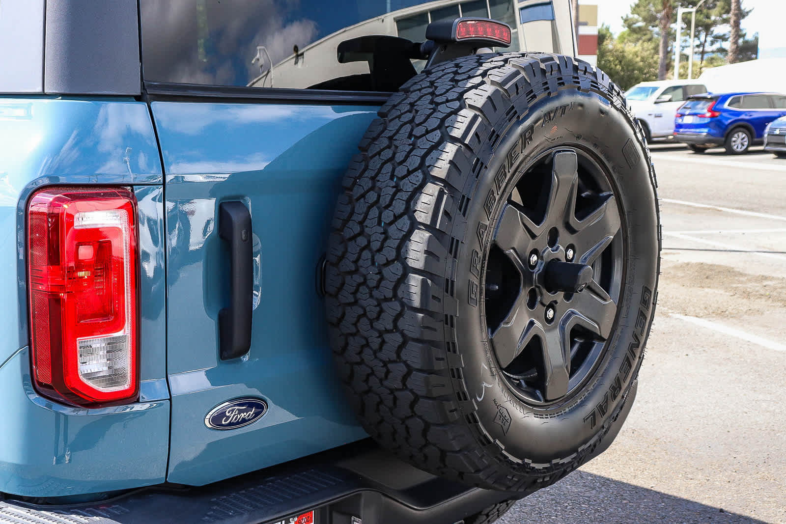 Thumbnail: 2022 Ford Bronco - 10